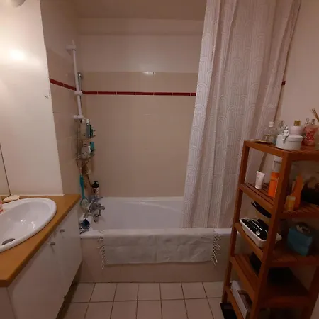 Apartment Joli T3 Au 2eme Etage, Coeur Du Petit Bayonne, Proche Commodites - Fr-1-239-1045